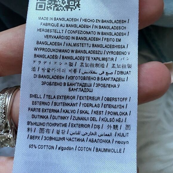 Guess Button Front Top Tie Bottom Womens Size Small - Picture 9 of 9